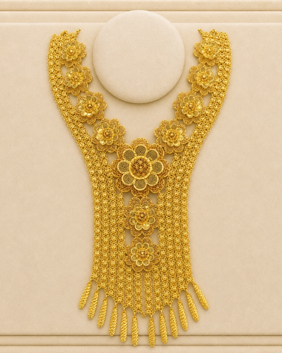 Style reference · Statement floral tassel necklace